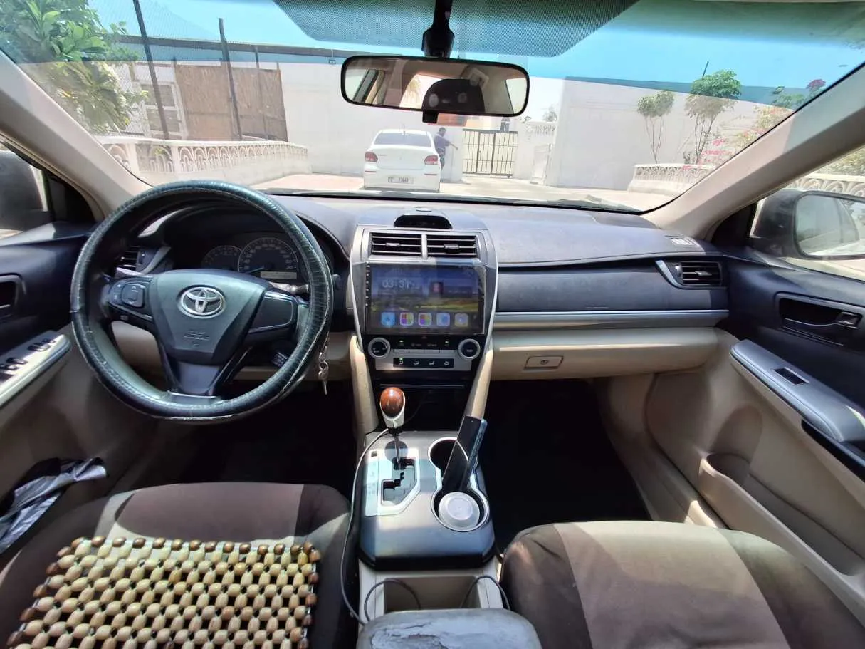 Car image 15