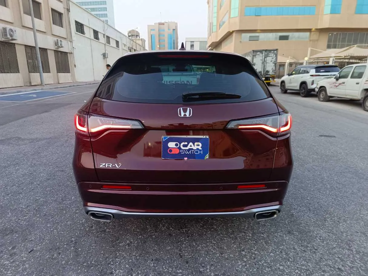 Car image 6