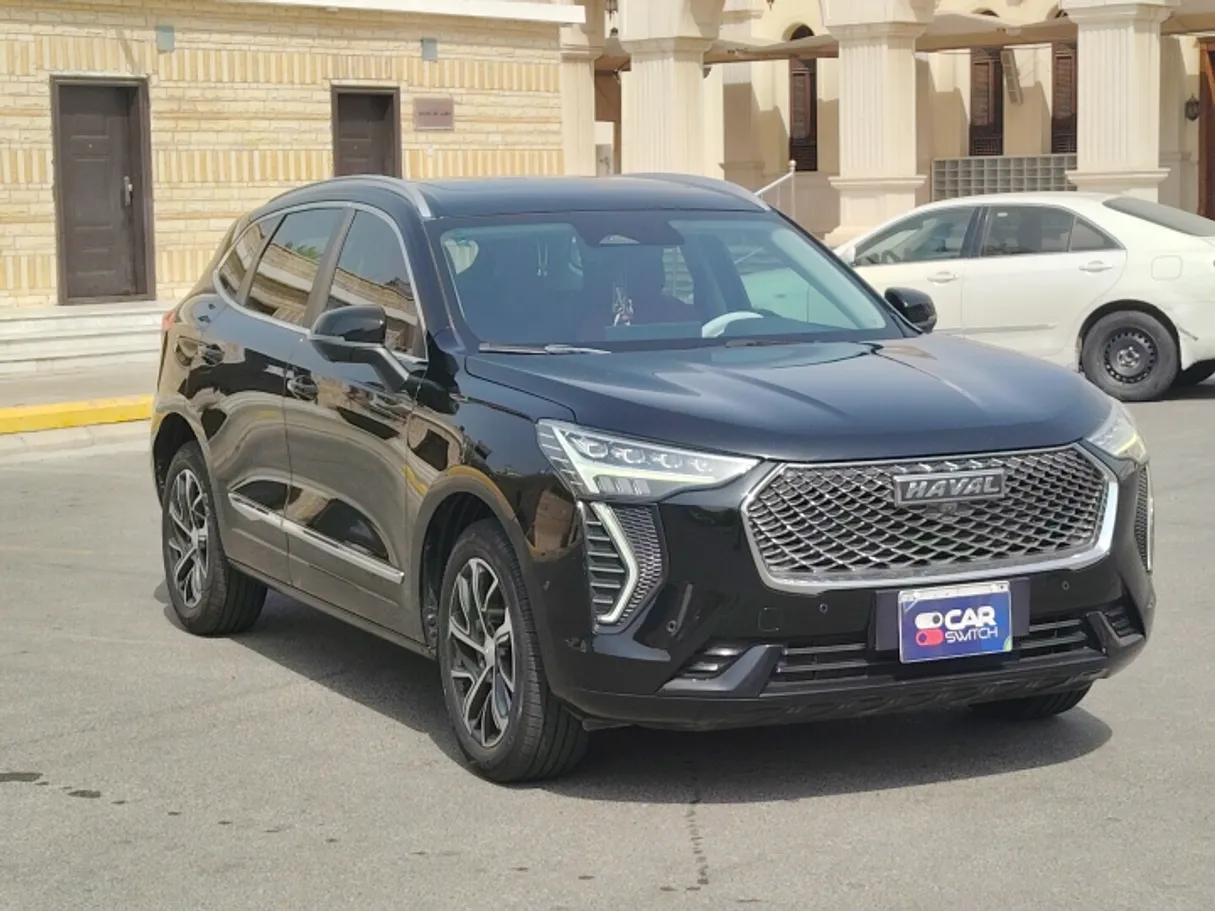 Car image 3