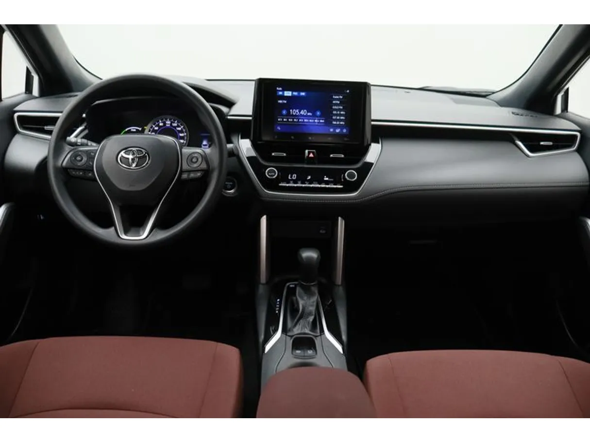Car image 14