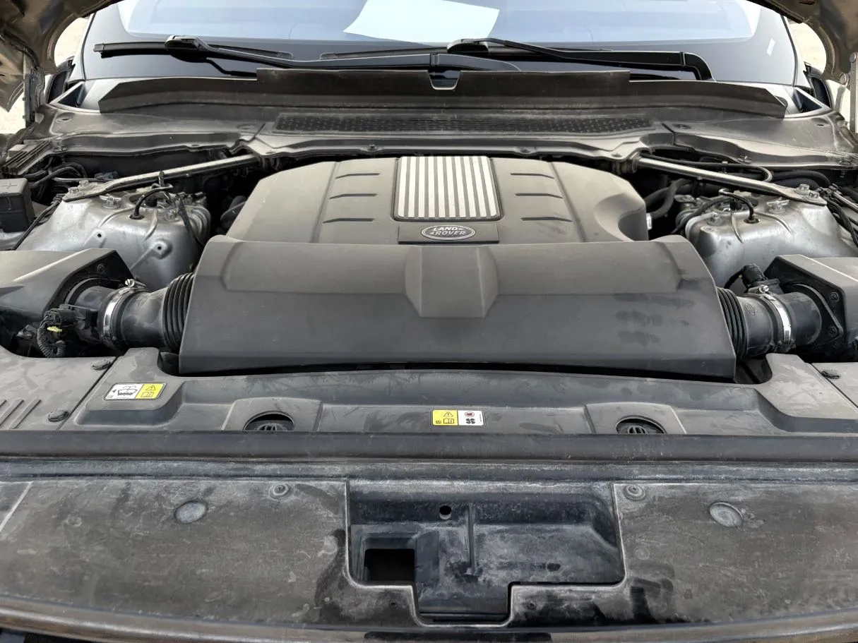Car image 26