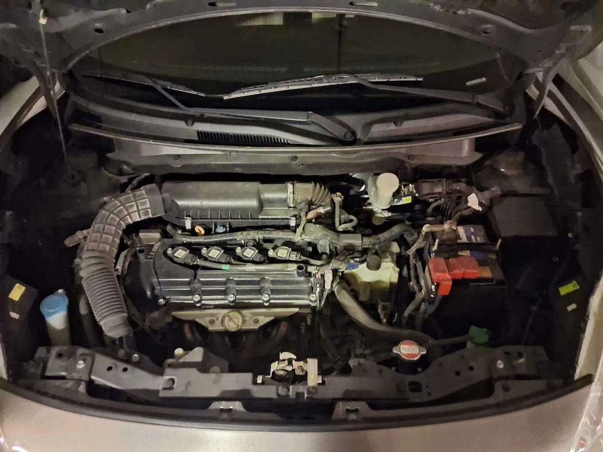 Car image 21