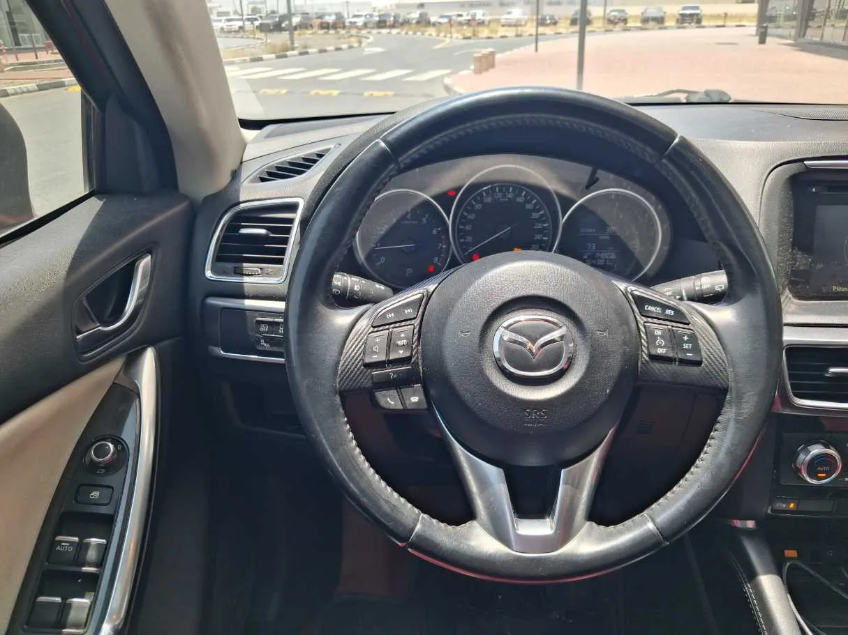 Car image 17