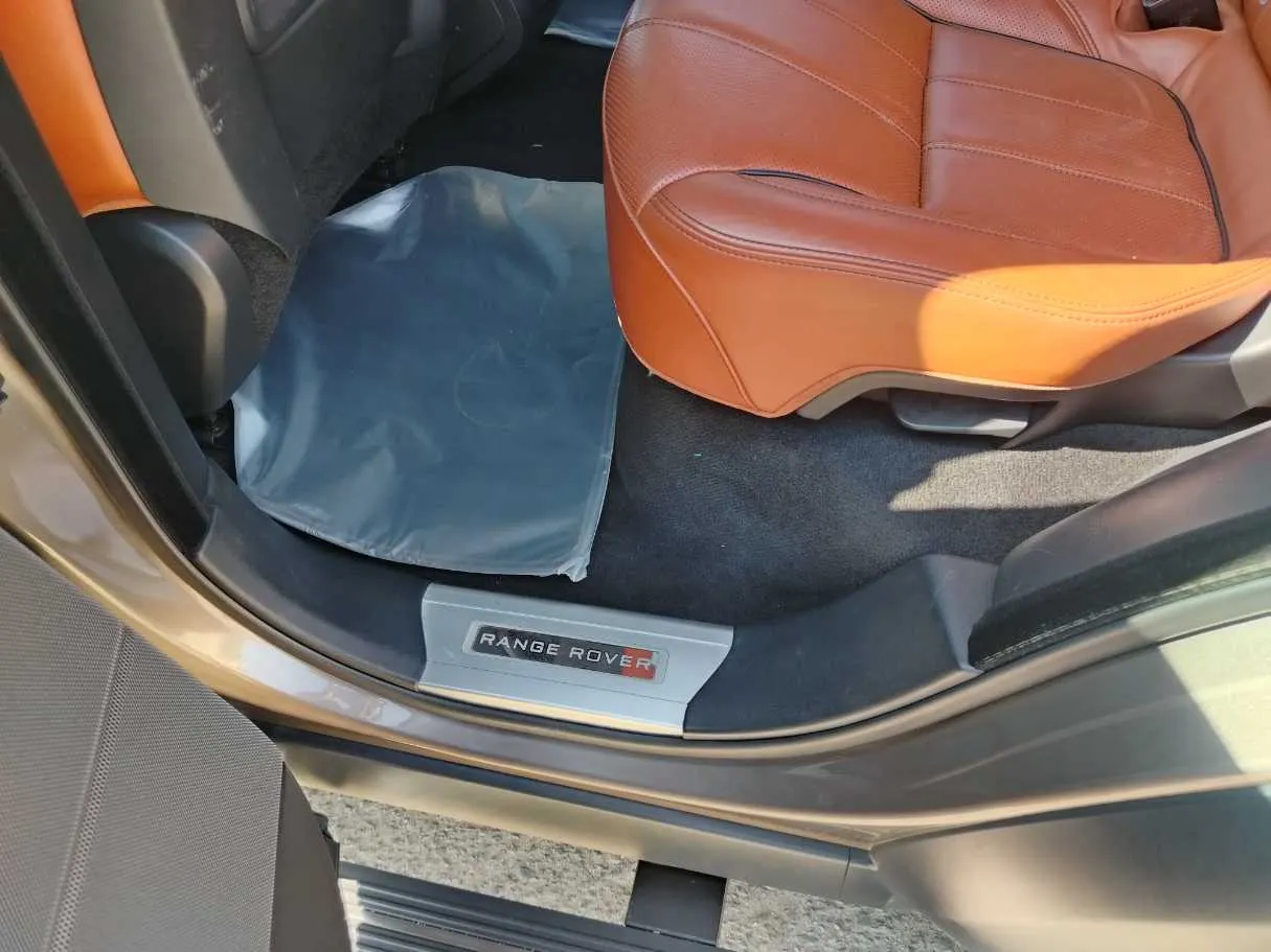 Car image 31