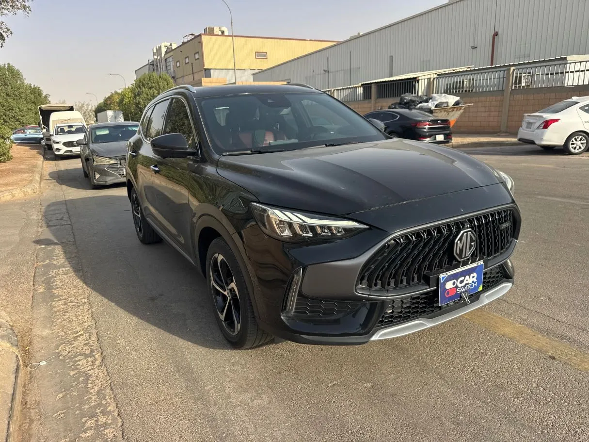 Car image 3