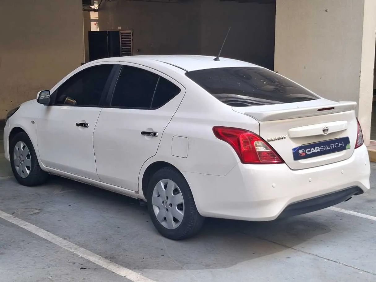 Car image 7