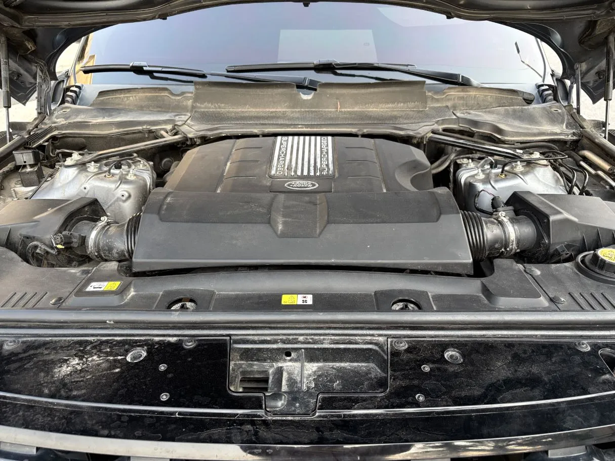 Car image 25