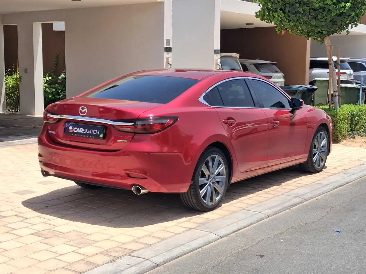 Car image 5