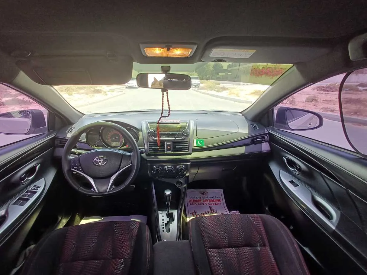 Car image 17
