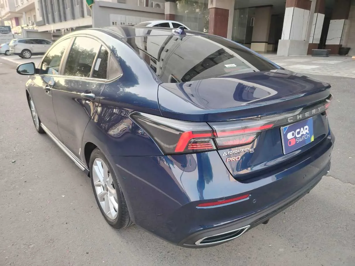 Car image 7