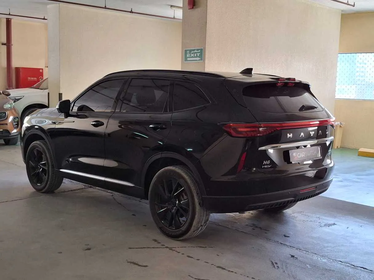 Car image 7