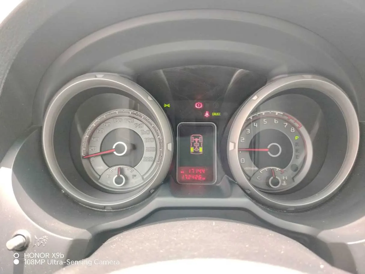 Car image 27