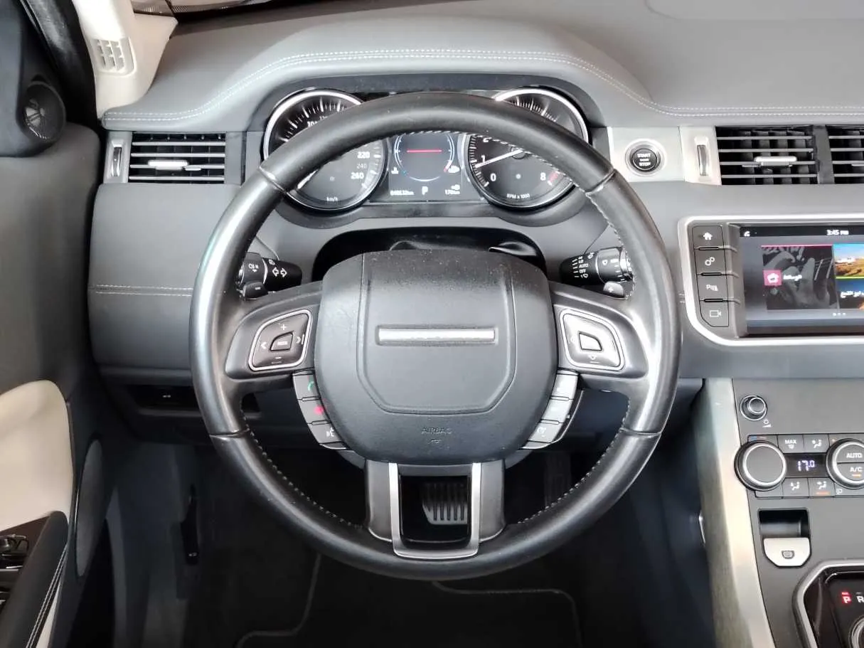 Car image 26