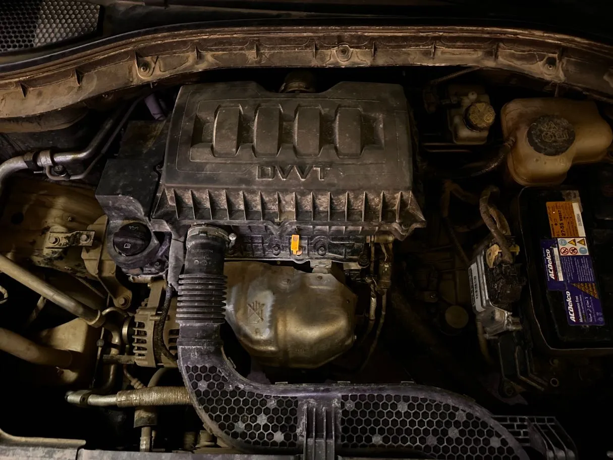 Car image 26