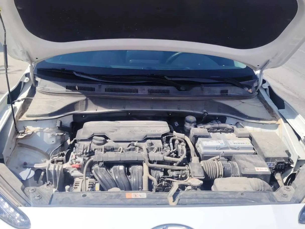 Car image 29