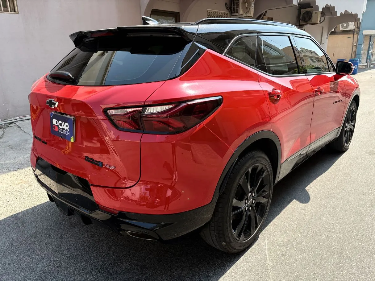 Car image 5