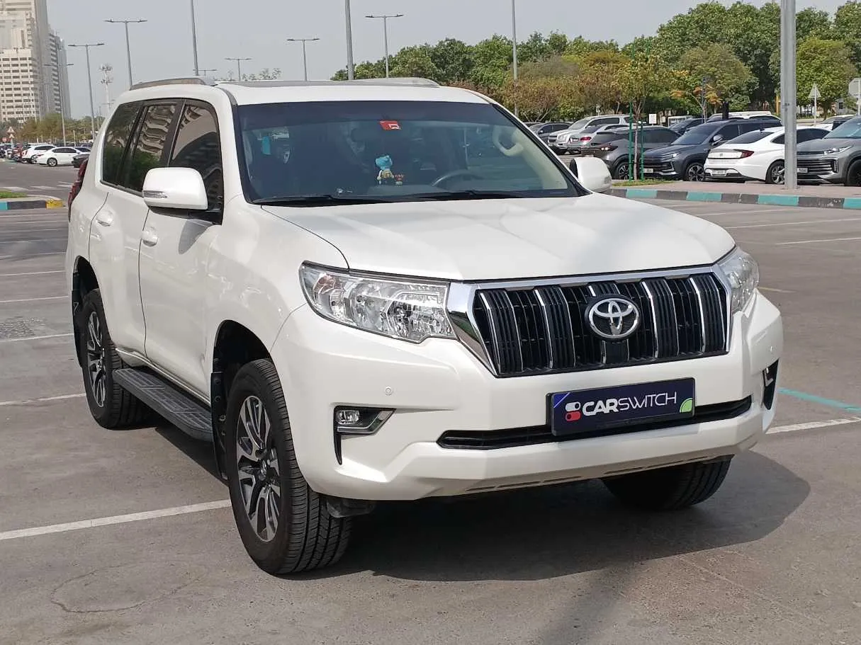 Car image 3
