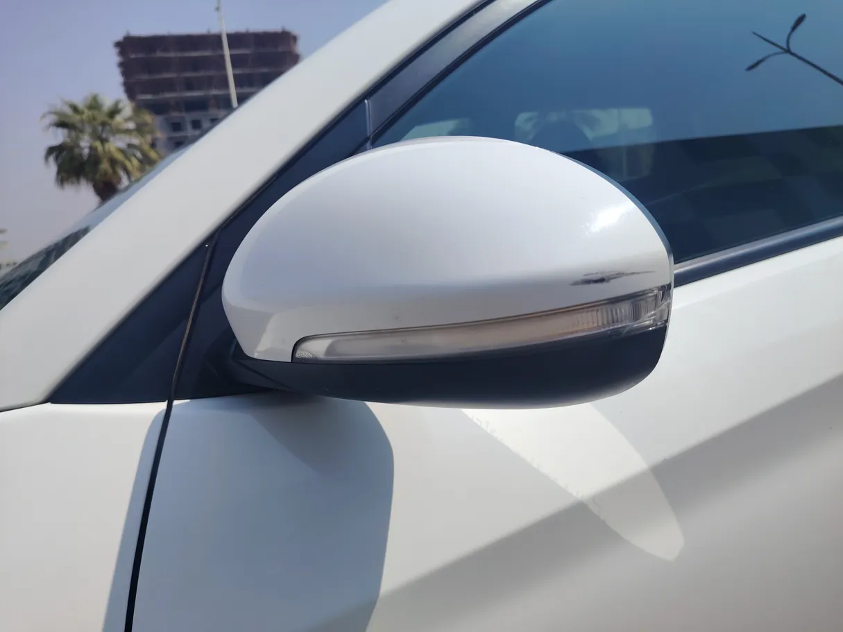 Car image 29