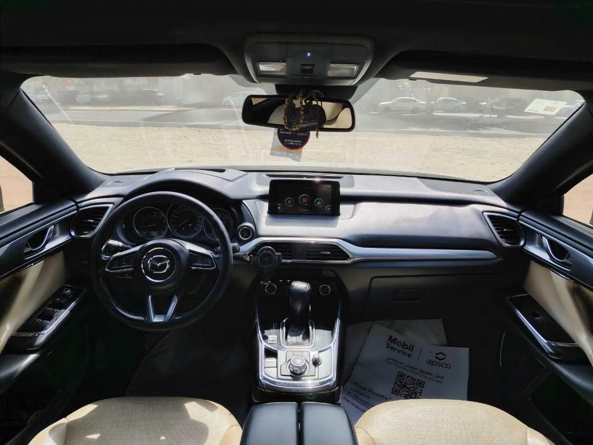 Car image 20