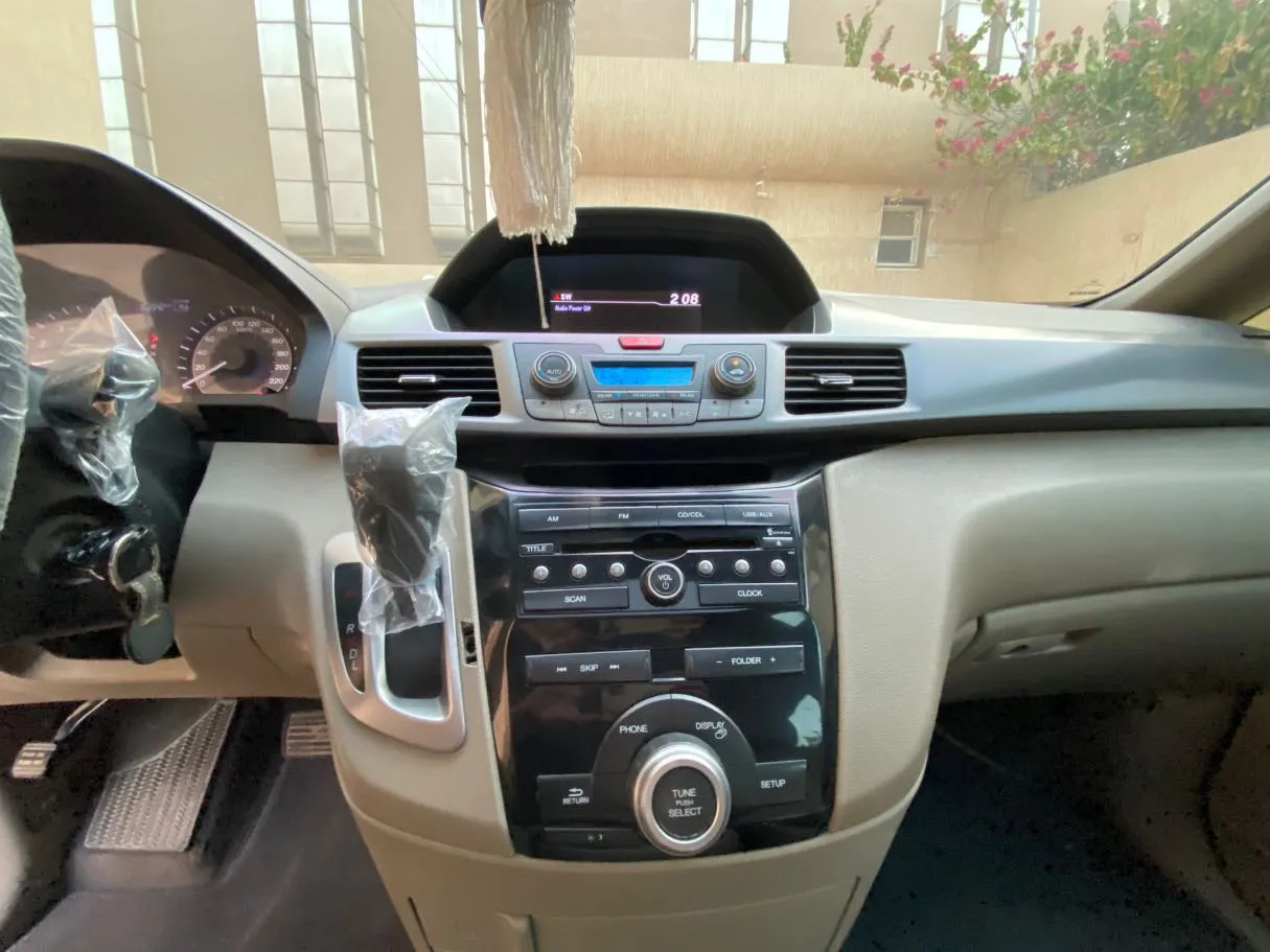 Car image 20