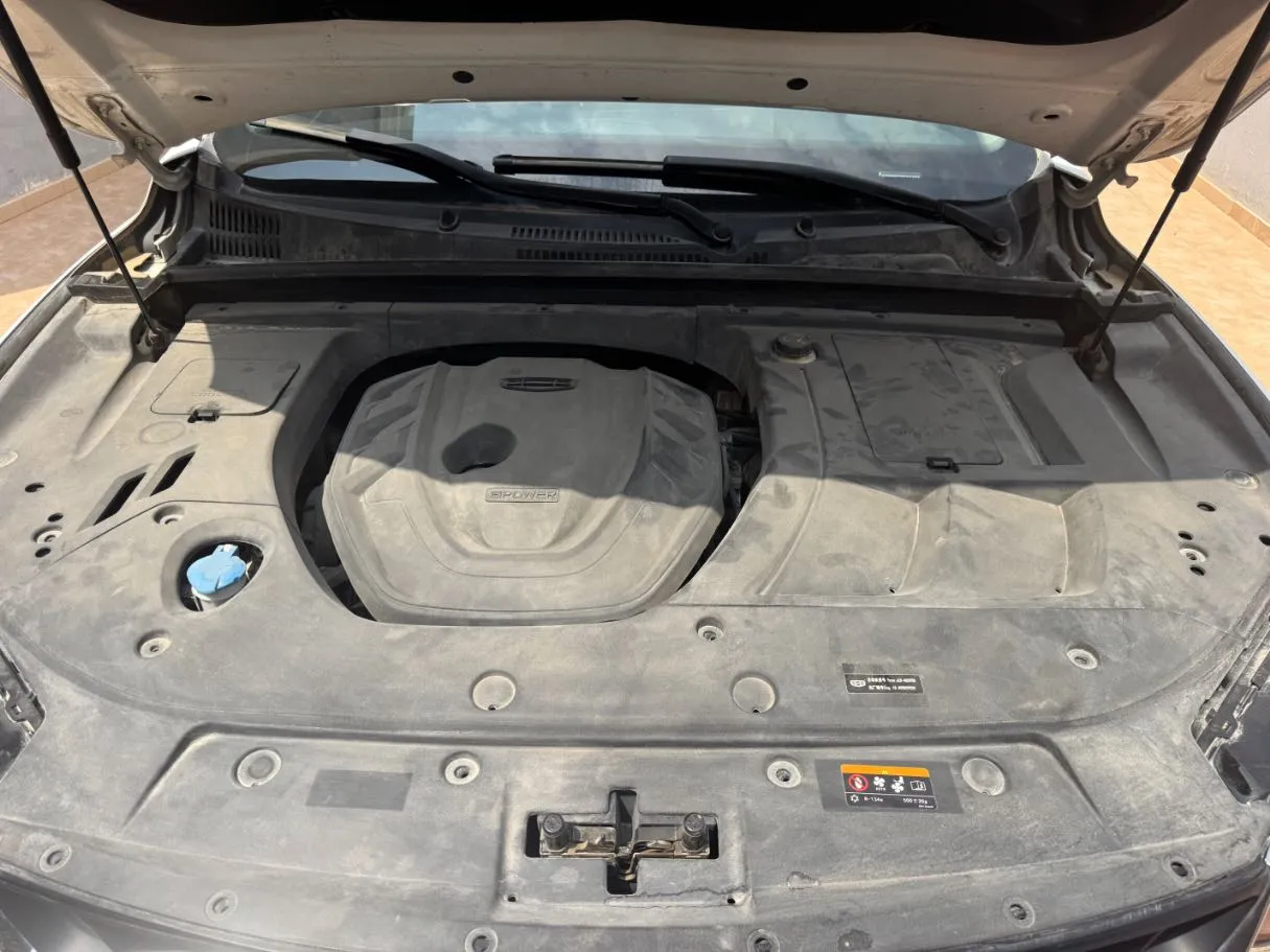 Car image 22