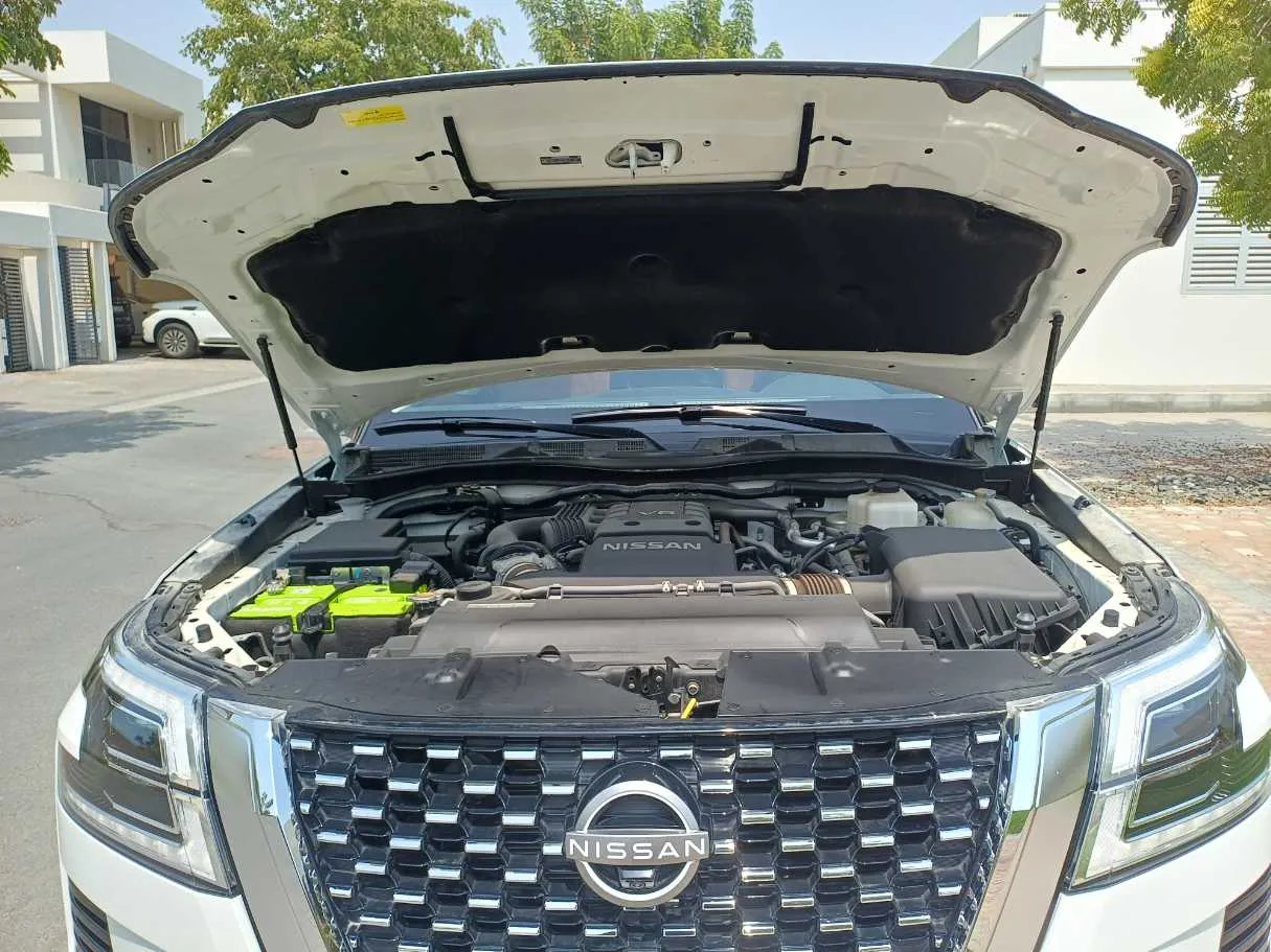 Car image 26