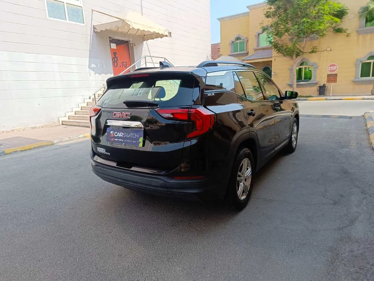 Car image 5
