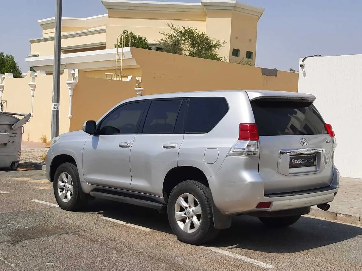 Car image 7