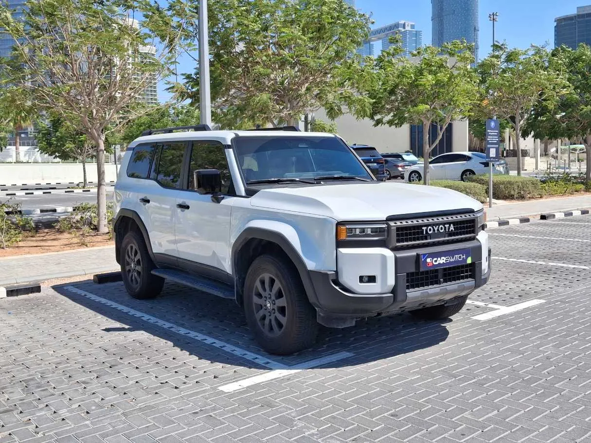 Car image 3