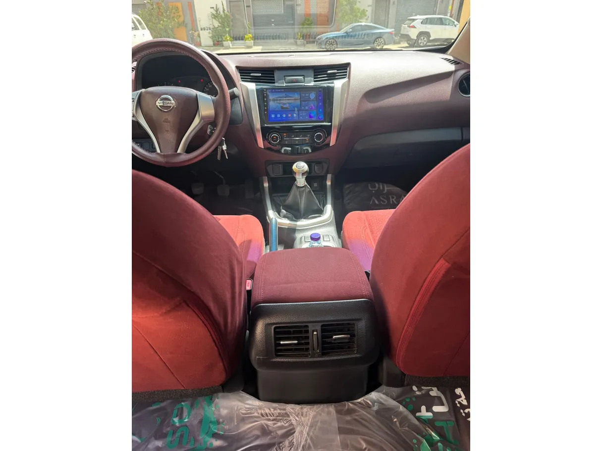 Car image 19