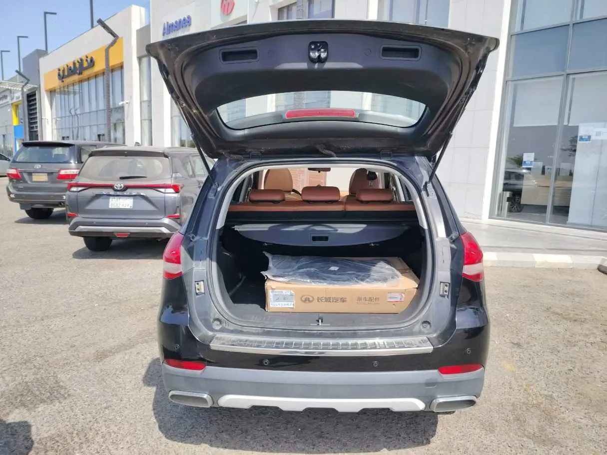 Car image 27