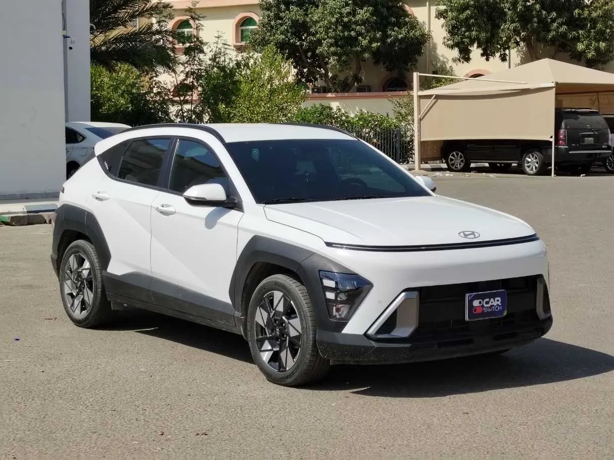 Car image 3