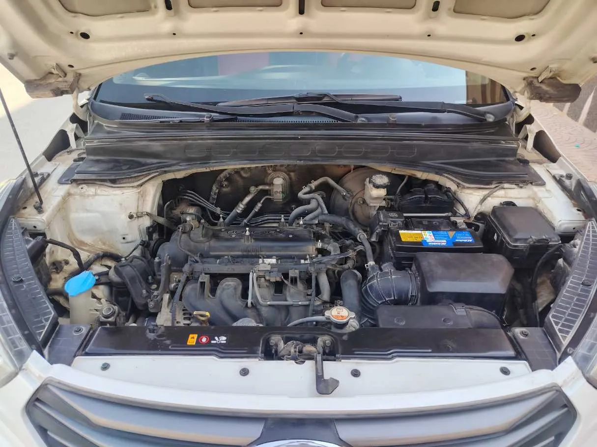 Car image 27