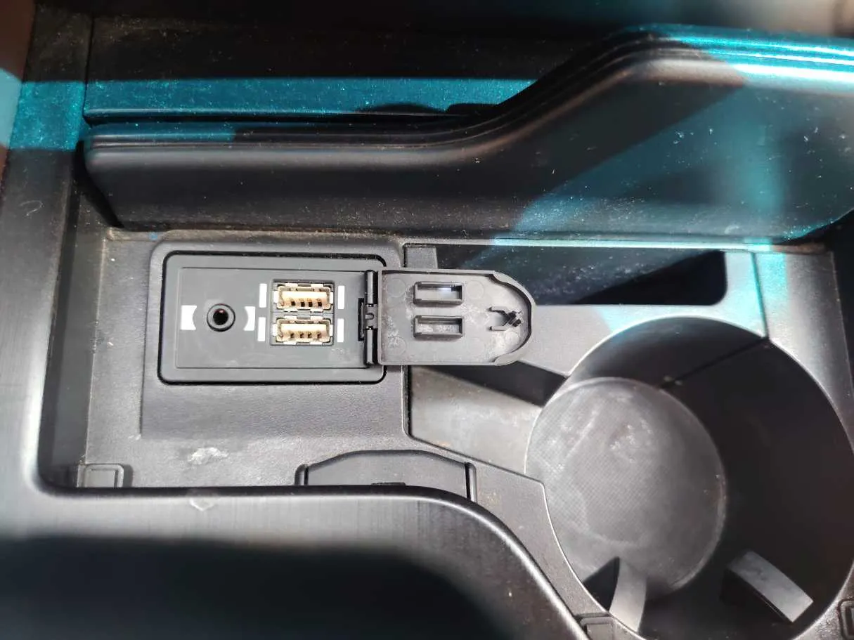 Car image 31