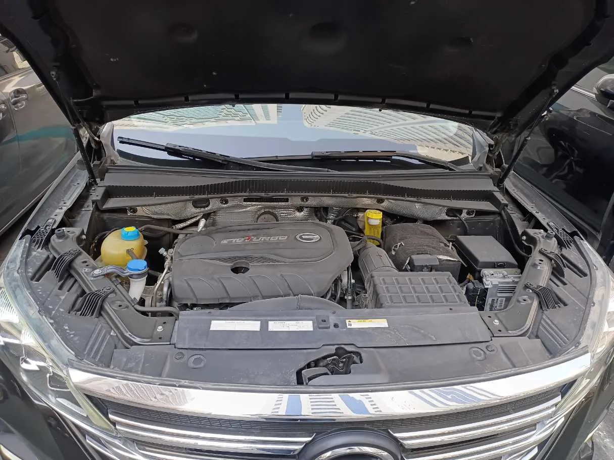 Car image 21