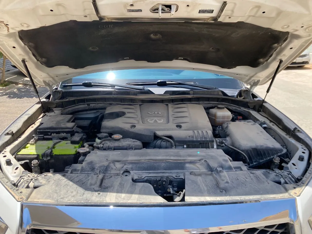 Car image 30