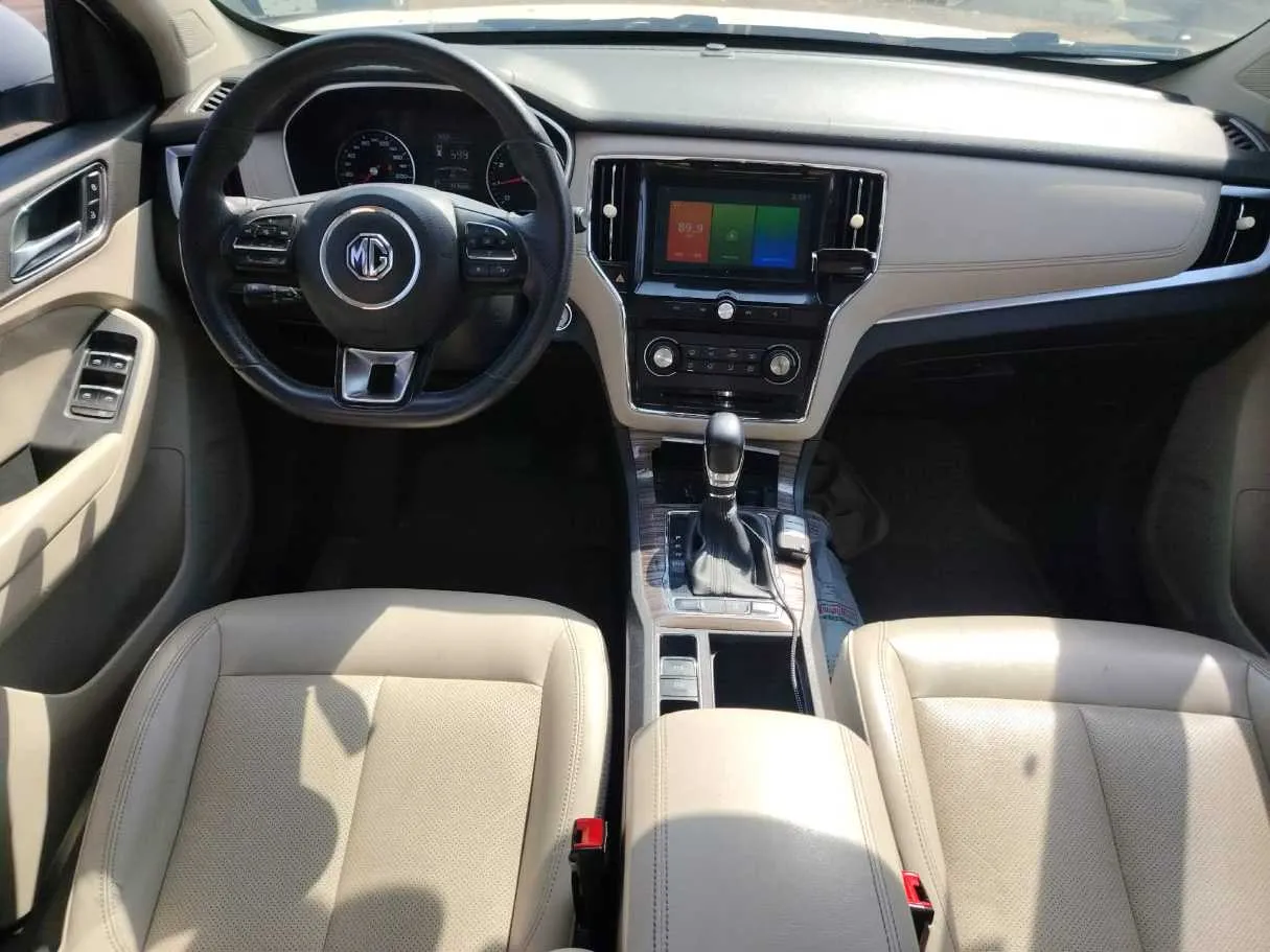 Car image 22
