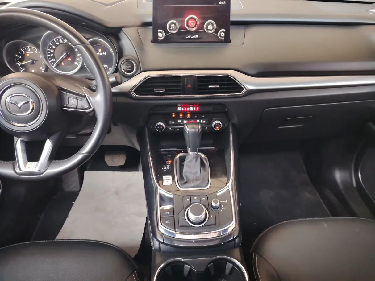 Car image 26