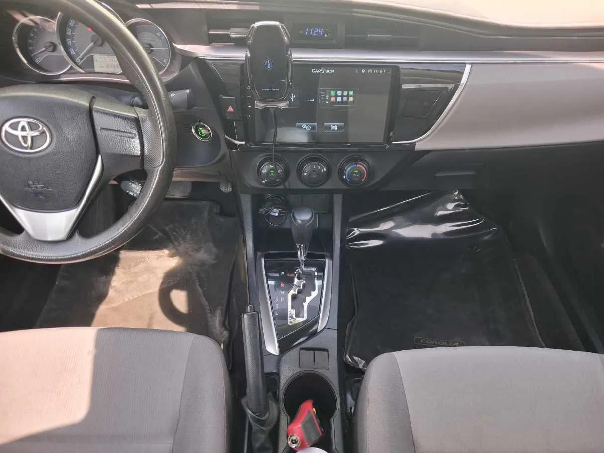 Car image 13