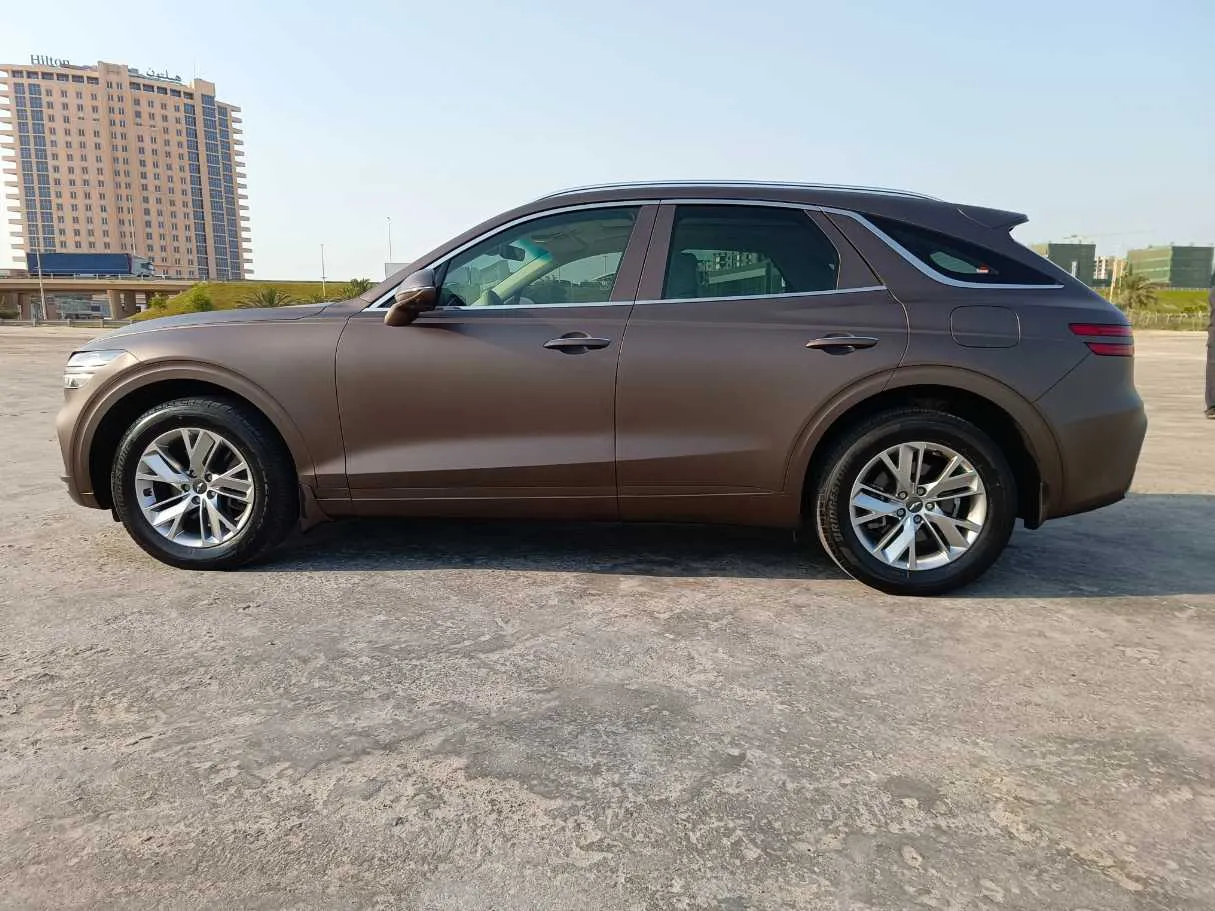 Car image 8
