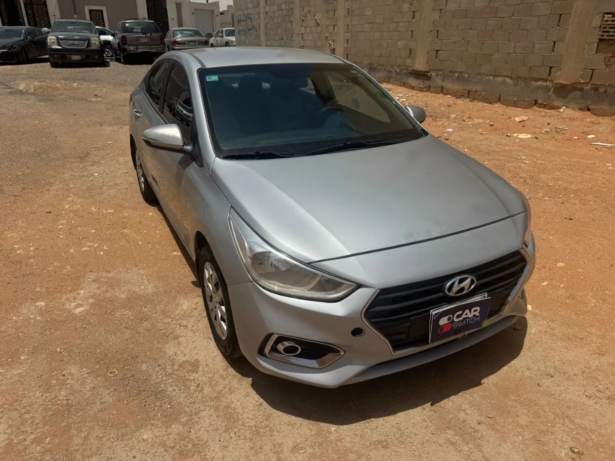 Car image 3