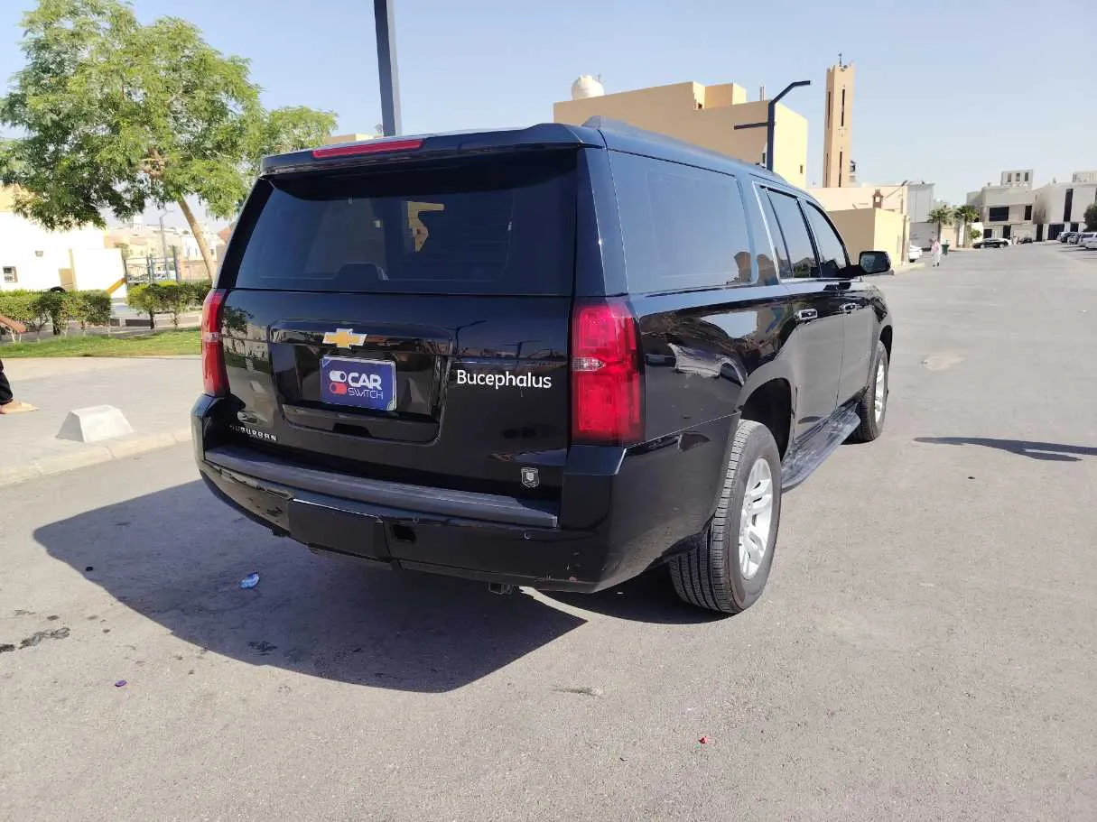 Car image 5