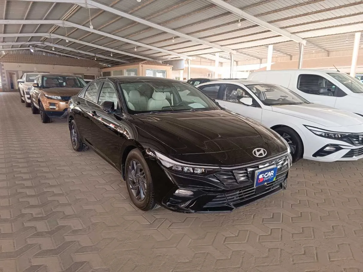 Car image 3