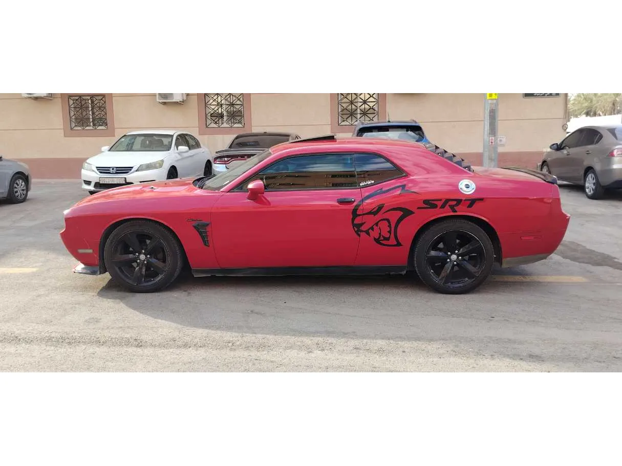 Car image 9