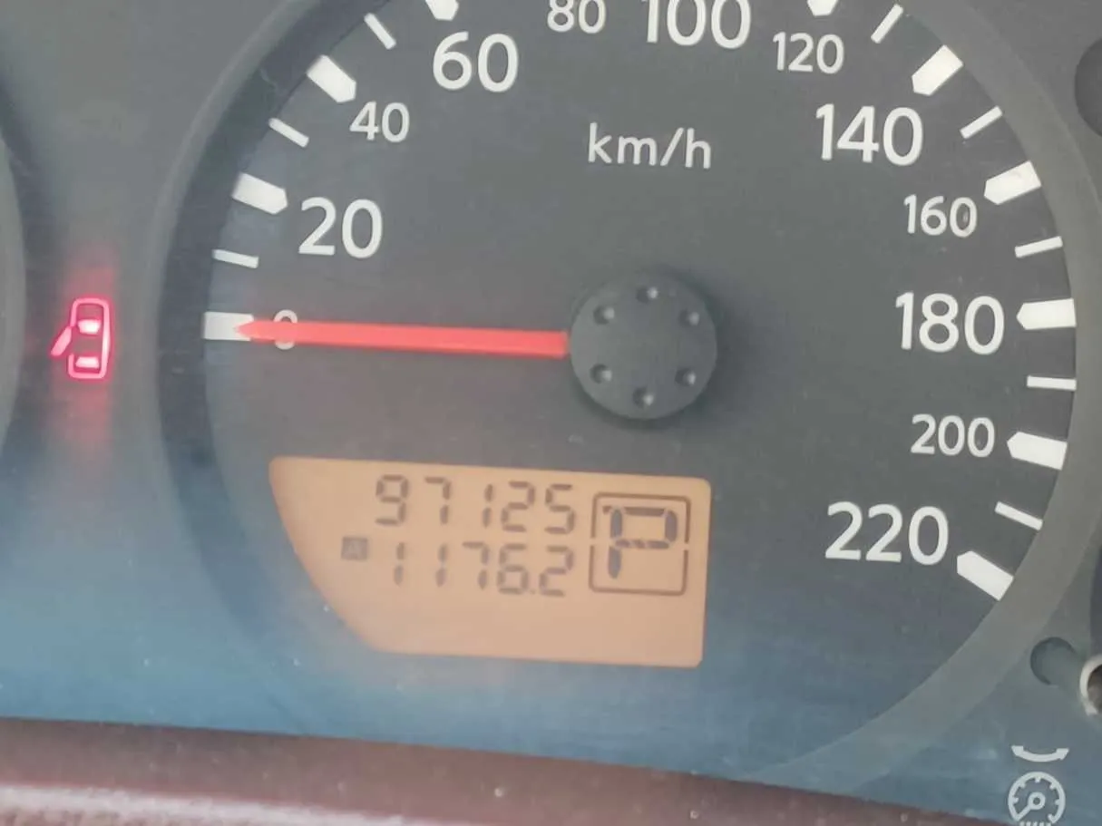 Car image 18
