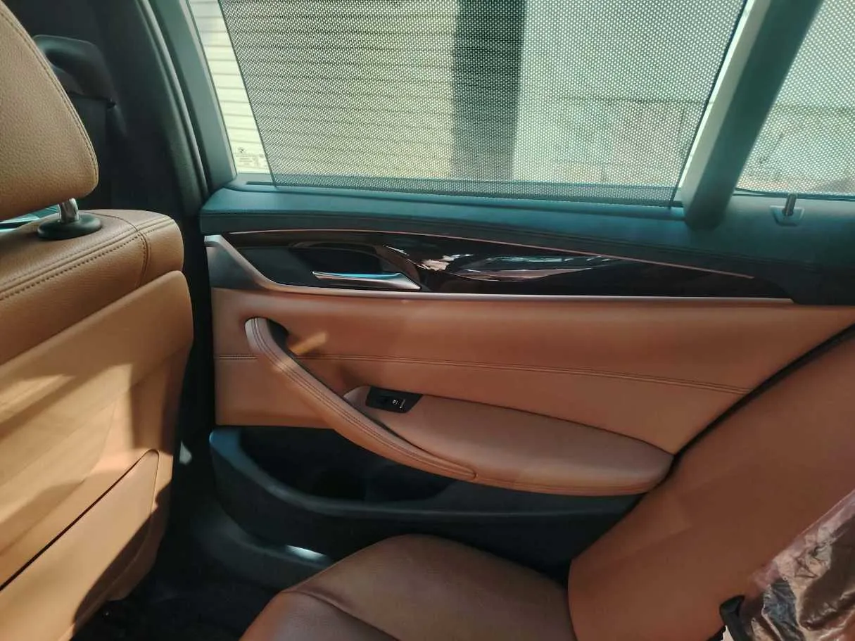 Car image 42
