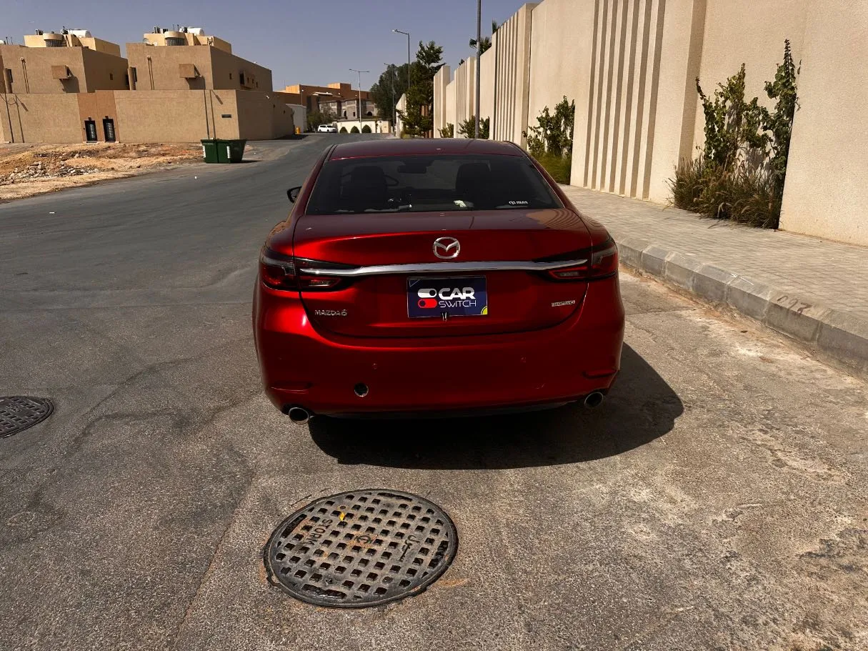 Car image 6