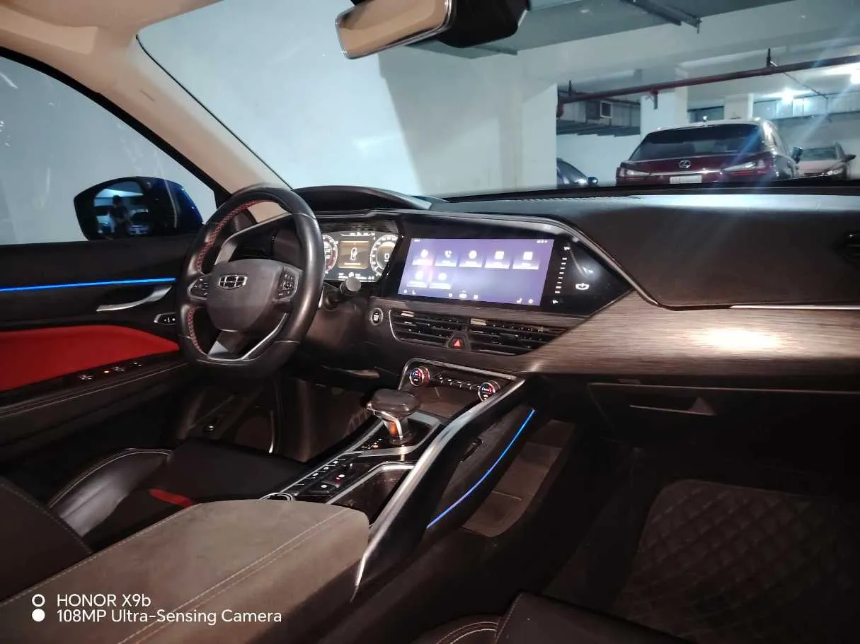 Car image 24