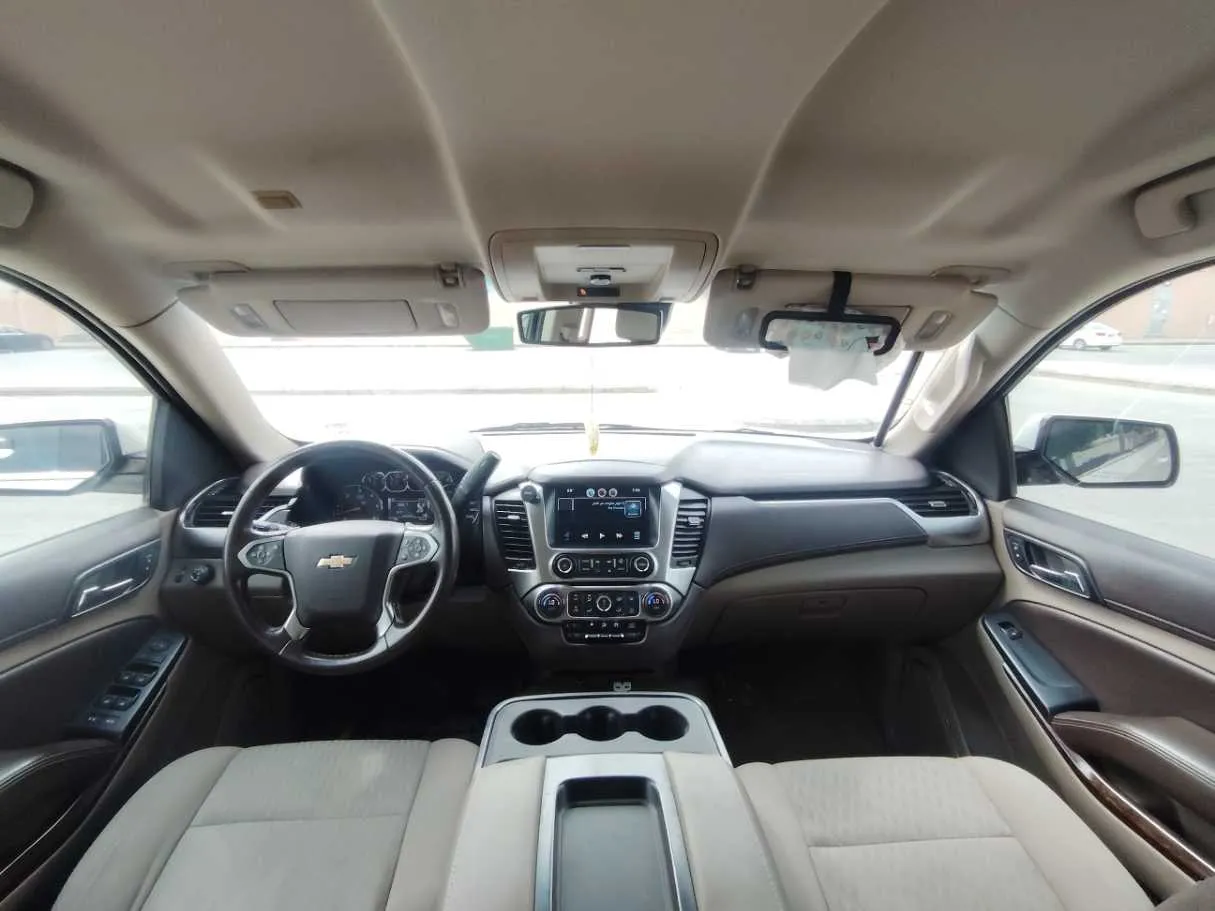 Car image 21