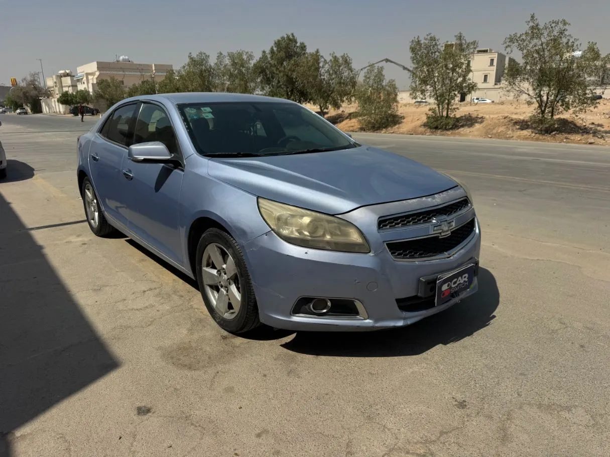 Car image 3